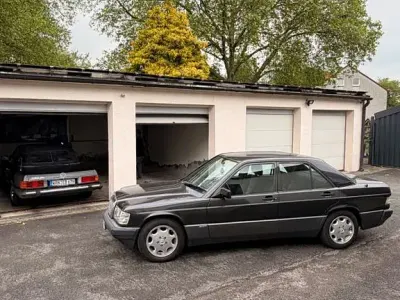 Gebraucht Mercedes 190 Sportline 109 PS (80 kW) 1993 Grau Limousine