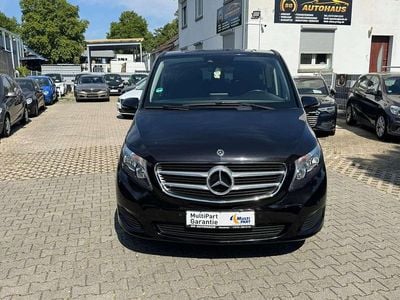 Mercedes V220