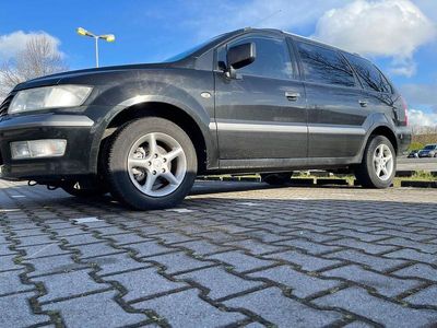 Gebraucht Mitsubishi Space Wagon 133 PS (97 kW) 2004 Schwarz Van / Kleinbus