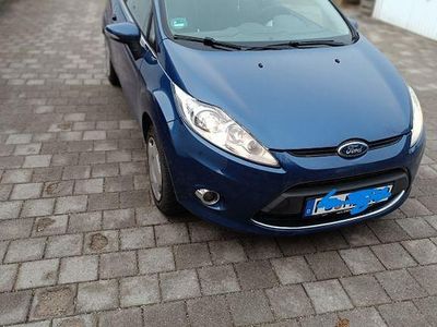 Blau Gebraucht 2009 Ford Fiesta Ghia Kleinwagen | 2.800 € (Fairer Preis)