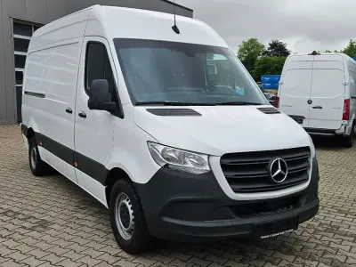 Używany Mercedes Sprinter 170 KM (125 kW) 2022 Biały Van