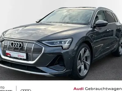 Gebraucht Audi Q8 e-tron S-Line 250 kW (340 PS) 2022 Grau SUV