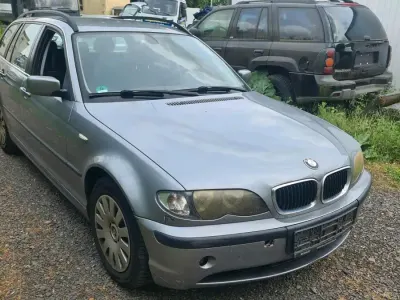 Gebraucht BMW 318 115 PS (84 kW) 2004 Blau Kombi
