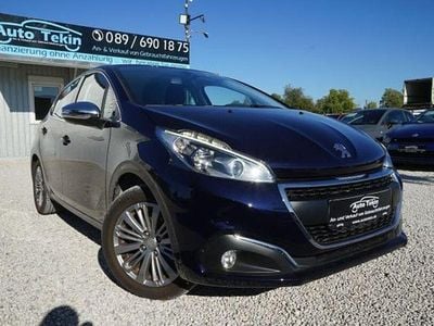 Gebraucht Peugeot 208 Allure 110 PS (80 kW) 2016 Blau Kleinwagen