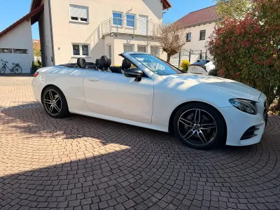 Gebraucht Mercedes SLK200 AMG 184 PS (135 kW) 2018 Weiß Cabrio