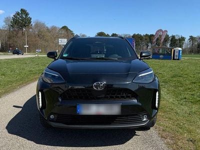 Second-hand Toyota Yaris Cross 131 CP (96 kW) 2025 Negru SUV