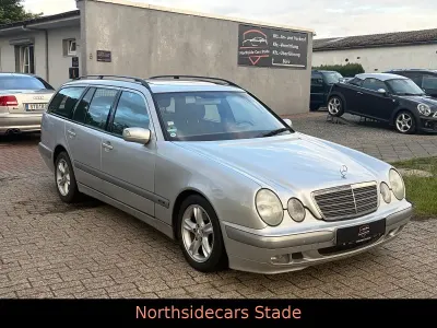 Gebraucht Mercedes E200 Classic 163 PS (119 kW) 2002 Silber Kombi