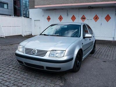 Gebraucht VW Bora 105 PS (77 kW) 2001 Silber Limousine