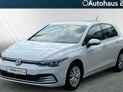 Gebraucht VW Golf VII Life 115 PS (84 kW) 2020 Weiß Limousine