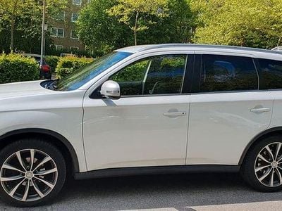 Usata Mitsubishi Outlander Classic Collection Plus 150 CV (110 kW) 2015 Bianco SUV