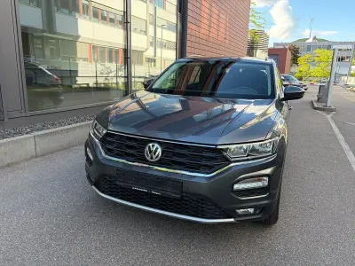 Używany VW T-Roc Style 116 KM (85 kW) 2020 Szary SUV