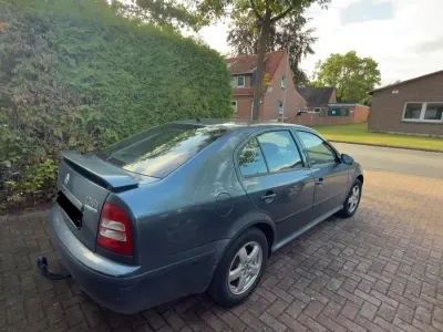 Gebraucht Skoda Octavia 102 PS (75 kW) 2004 Grau Limousine