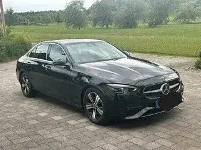 Gebraucht Mercedes C200 Avantgarde 163 PS (119 kW) 2022 Schwarz Limousine