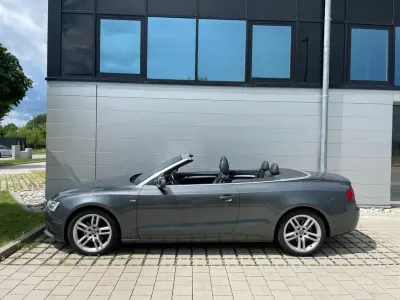 Gebraucht Audi A5 Cabriolet S-Line 177 PS (130 kW) 2011 Grau Cabrio
