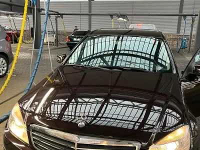 Gebraucht Mercedes C180 156 PS (114 kW) 2010 Limousine