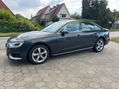 Gebraucht Audi A4 Advanced 190 PS (139 kW) 2020 Grau Limousine