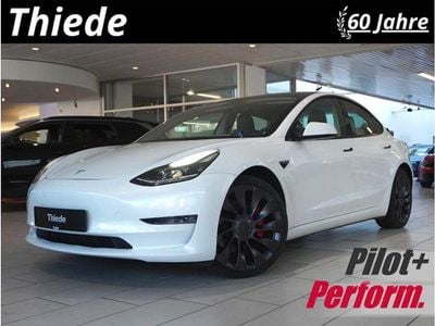 Begagnad Tesla Model 3 Performance 461 kW (627 HK) 2021 Vit Sedan