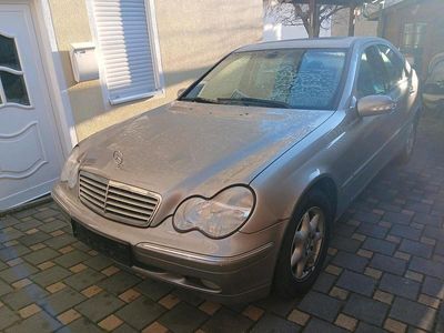 Mercedes C180