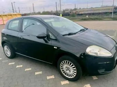 Second-hand Fiat Grande Punto 65 CP (47 kW) 2007 Negru Hatchback