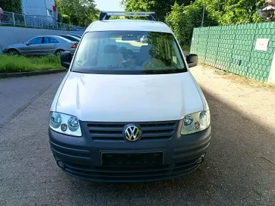 Gebraucht VW Caddy 105 PS (77 kW) 2004 Weiß Van / Kleinbus