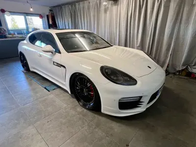 Gebraucht Porsche Panamera Turbo 519 PS (381 kW) 2013 Weiß Limousine