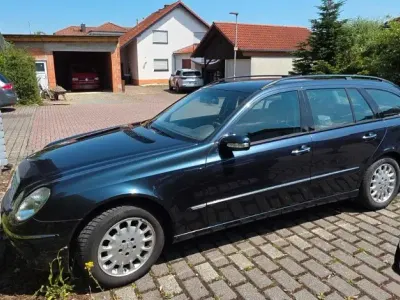 Gebraucht Mercedes E270 Elegance 177 PS (130 kW) 2004 Blau Kombi
