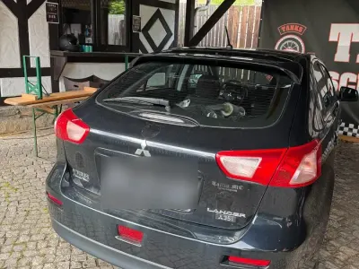 Gebraucht Mitsubishi Lancer 117 PS (86 kW) 2012 Schwarz Limousine