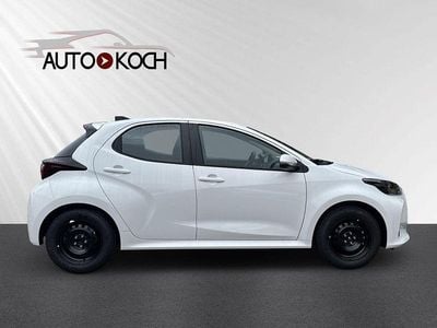 Weiß Neu 2025 Toyota Yaris Hybrid Business Edition Limousine | 22.490 € (Superpreis)