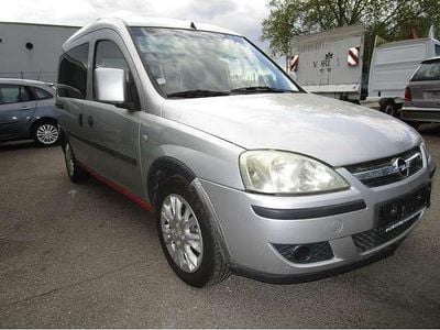 Second-hand Opel Combo Edition 90 CP (66 kW) 2010 Argintiu Monovolum