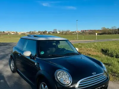 Gebraucht Mini Cooper 120 PS (88 kW) 2010 Schwarz Kleinwagen