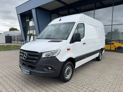 Gebraucht Mercedes Sprinter 170 PS (125 kW) 2024 Weiß Van