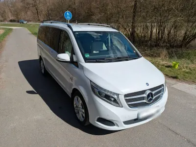 Gebraucht Mercedes V250 Edition 190 PS (139 kW) 2015 Weiß Van / Kleinbus