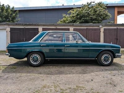 Gebraucht Mercedes W114 130 PS (95 kW) 1971 Grün Limousine