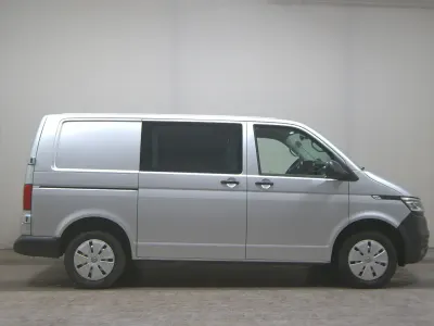 Begagnad VW Transporter 150 HK (110 kW) 2022 Silver Van