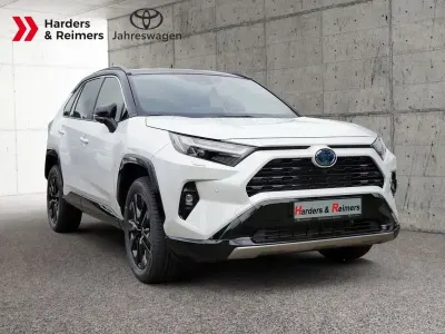 Neu Toyota RAV4 Hybrid Style 218 PS (160 kW) 2025 Weiß SUV