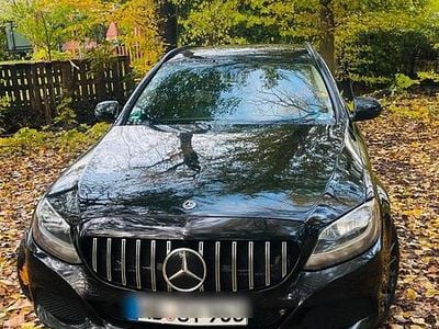 Gebraucht Mercedes C220 170 PS (125 kW) 2015 Schwarz Kombi