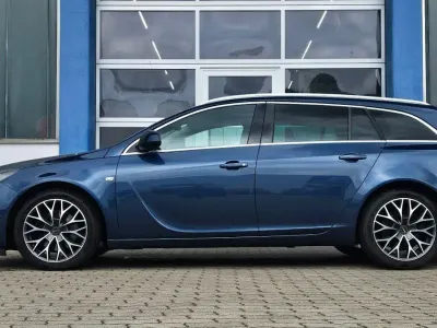 Gebraucht Opel Insignia Innovation 170 PS (125 kW) 2017 Blau Kombi