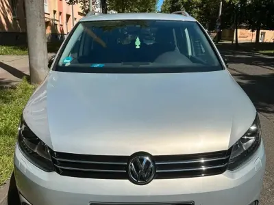 Gebraucht VW Touran Style 140 PS (102 kW) 2011 Grau Van / Kleinbus