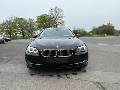 Gebraucht BMW 530 258 PS (189 kW) 2012 Schwarz Limousine