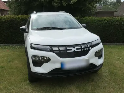 Gebraucht Dacia Spring Essentiel 33 kW (45 PS) 2022 Weiß Kleinwagen