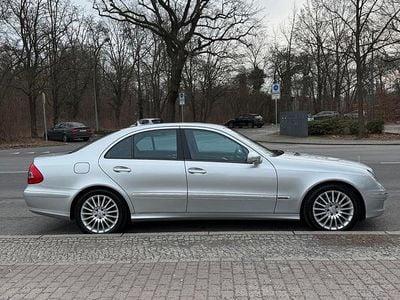 Gebraucht Mercedes E200 Avantgarde 184 PS (135 kW) 2007 Silber Limousine
