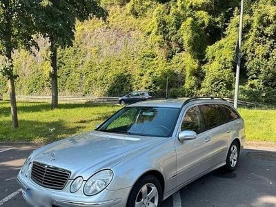 Gebraucht Mercedes E240 Avantgarde 177 PS (130 kW) 2004 Silber Kombi