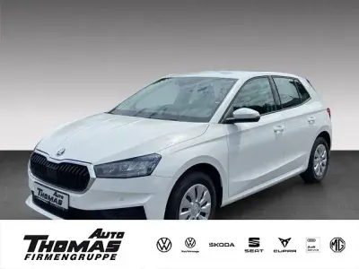 Gebraucht Skoda Fabia Active 65 PS (47 kW) 2022 Candyweiß Kleinwagen