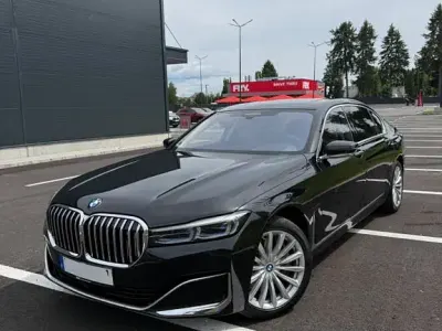Gebraucht BMW 745e Sport Line 394 PS (289 kW) 2019 Schwarz Limousine