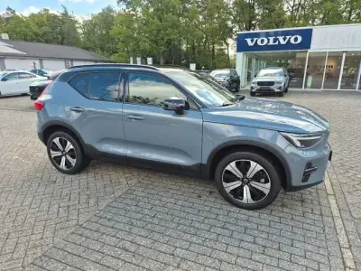 Gebraucht Volvo XC40 Plus 169 kW (231 PS) 2023 Grau SUV