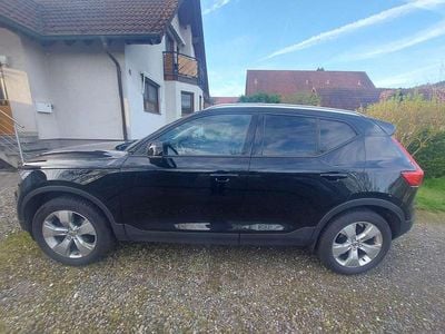 Gebraucht Volvo XC40 Momentum 150 PS (110 kW) 2020 Schwarz SUV