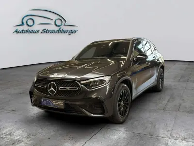 Gebraucht Mercedes GLC200 AMG line 204 PS (150 kW) 2024 Graukeine angabe SUV