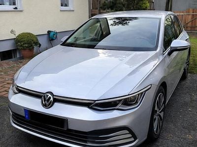 Gebraucht VW Golf VIII Move 110 PS (80 kW) 2024 Silber Kleinwagen