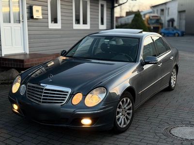 Gebraucht Mercedes E220 169 PS (124 kW) 2007 Grau Limousine