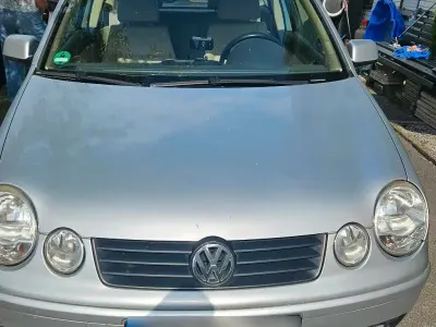 Gebraucht VW Polo Highline 75 PS (55 kW) 2002 Silber Kleinwagen